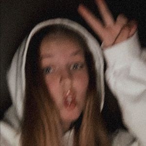 Meet your Posher, Mady